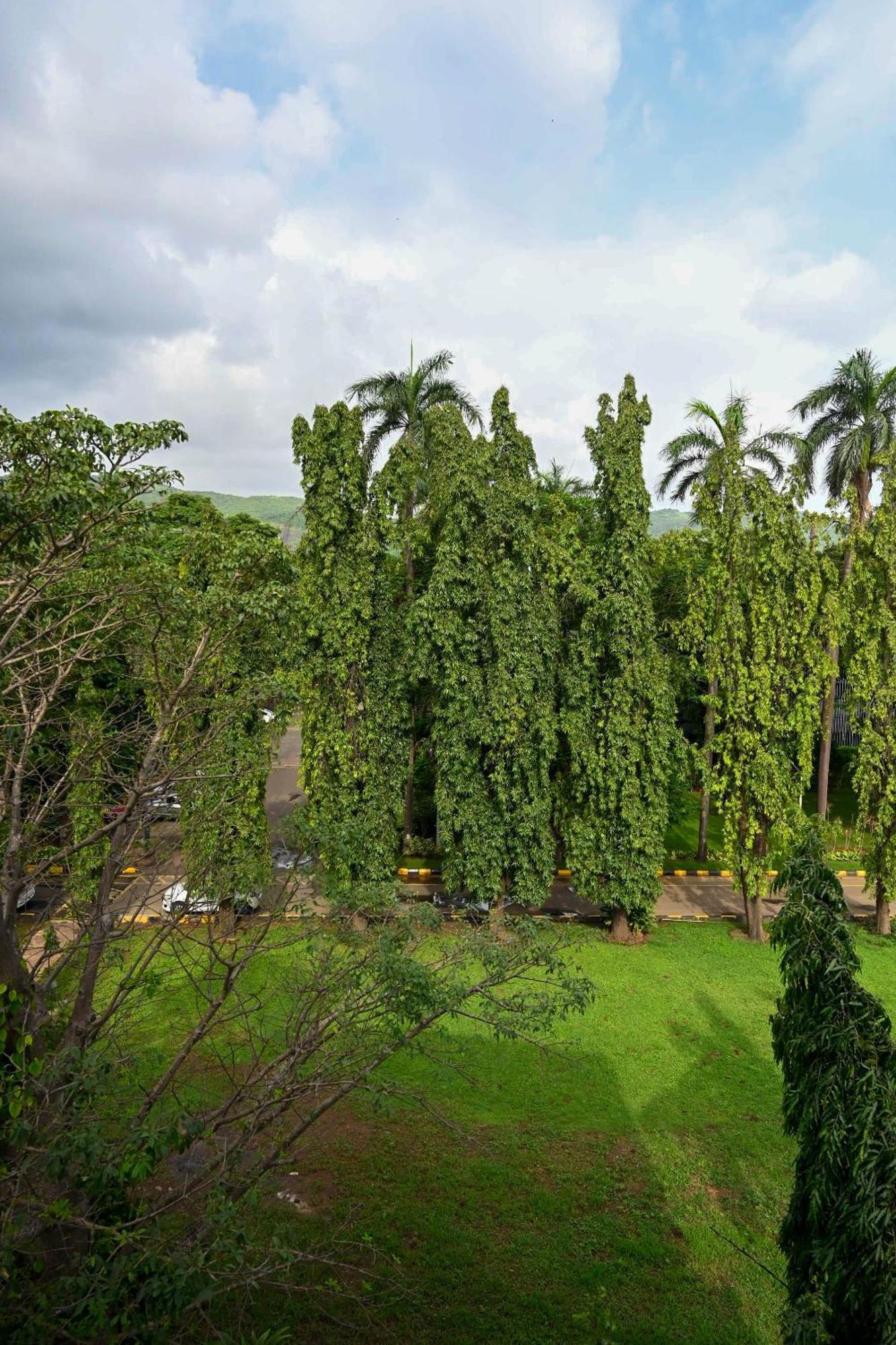 Adiraj Residency Navi Mumbai Exterior foto